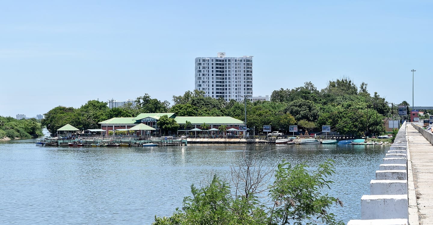 Muttukadu Boathouse (TTDC) (Photo: Timothy A. Gonsalves, CC BY-SA 4.0)